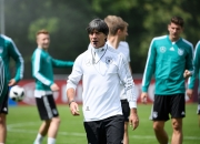 爱游戏体育-波尔图训练开放日，今夜战术微调引欢呼，欧篮联在即，轮换策略成焦点(里斯本竞技vs波尔图)