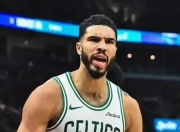 AYX-包含塔图姆回归赛场，败北首场状态亮眼，日本队观众沸腾！的词条