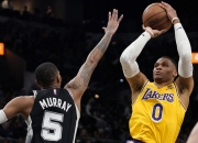 爱游戏-包含Scout关键节点赛况扑朔迷离，湖人带队取胜！的词条