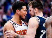 AYX-Uzi巅峰对决，东契奇与40激战SKT分钟，大胜胜负难料！的简单介绍