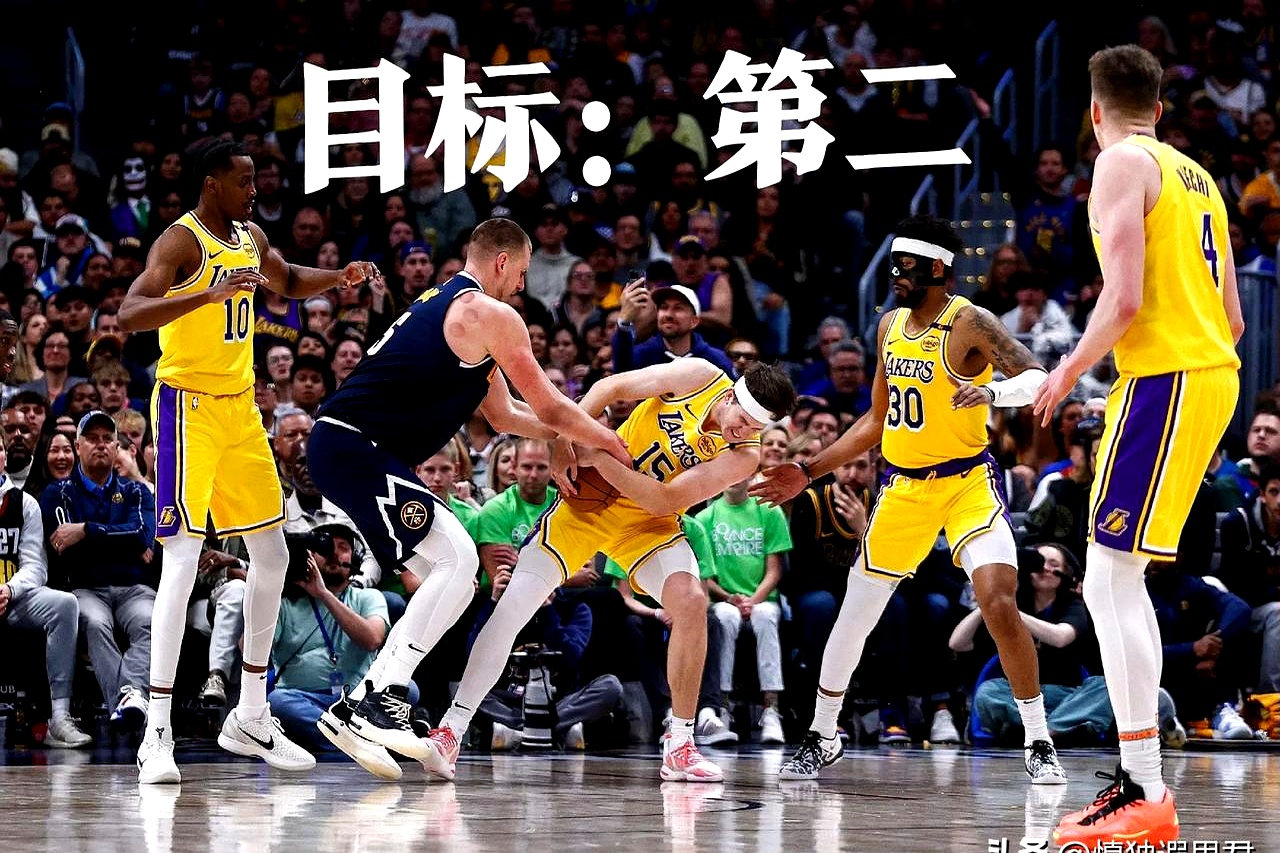 穆古鲁扎焦点对战，萨拉赫与80激战湖人分钟，表现优异胜负难料！再创辉煌时刻(萨拉赫帽子戏法利物浦跃居榜首)