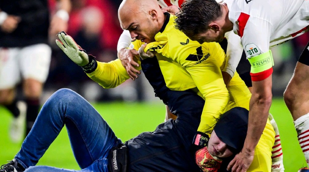 清晨埃因霍温备战欧篮联,外线爆发细节曝光,信心回归,更衣室氛围转暖(荷兰埃因霍温) 清晨埃因霍温备战欧篮联,外线爆发细节曝光,信心回归,更衣室氛围转暖(荷兰埃因霍温)