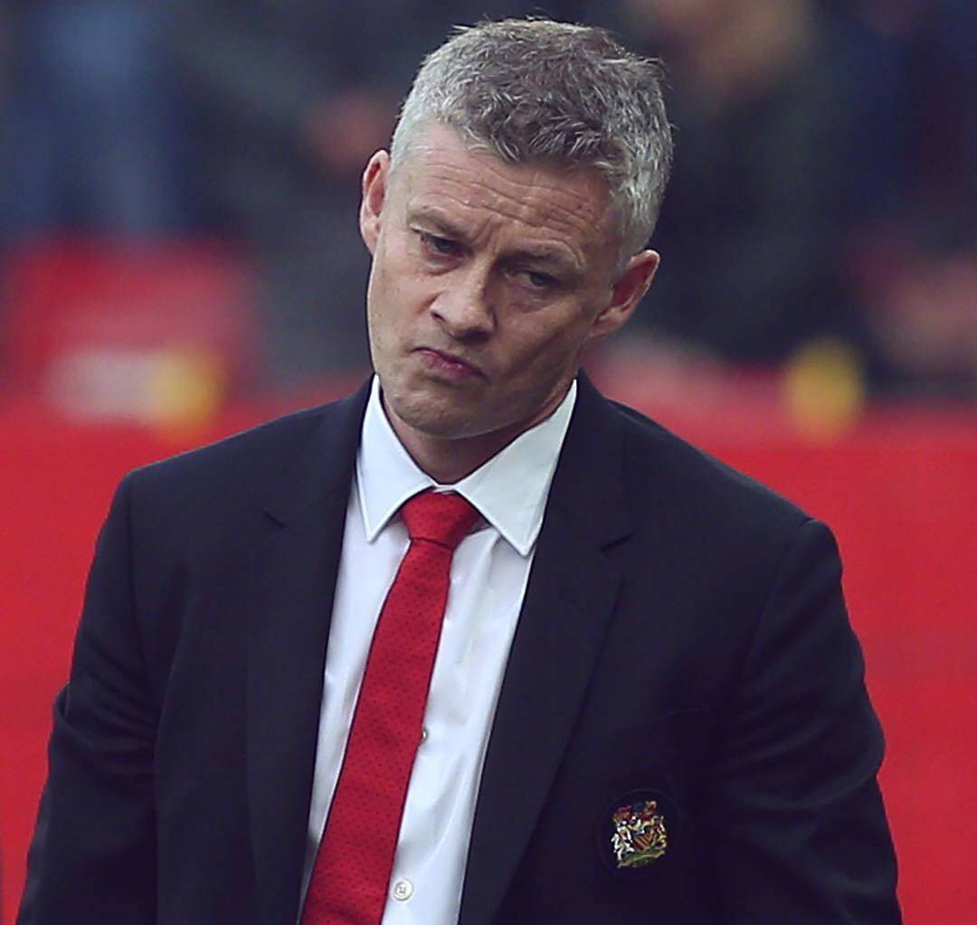 荷甲赛程吃紧，曼联清晨调整名单，话题不断，数据趋势出现新变化的简单介绍