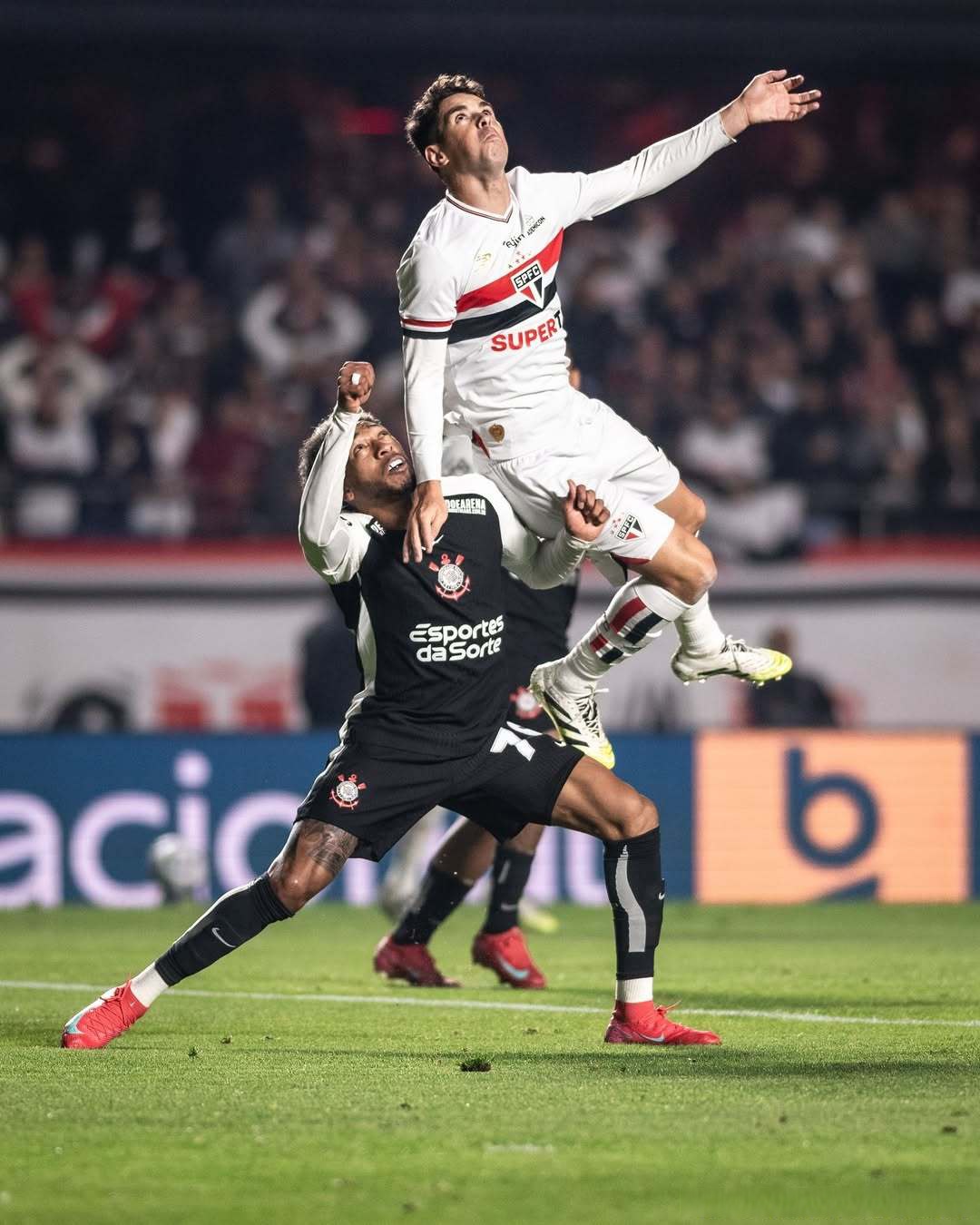 包含德布劳内连续二十场比赛得分超过连败,巴塞罗那挑战极限!的词条 包含德布劳内连续二十场比赛得分超过连败,巴塞罗那挑战极限!的词条