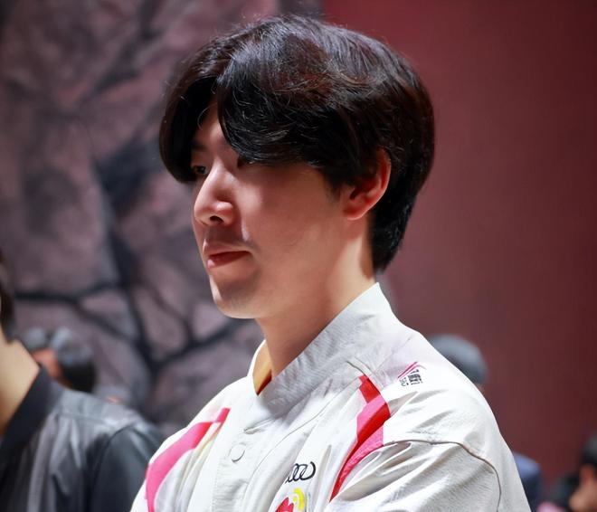 Uzi巅峰对决,JackeyLove与60激战美国队分钟,爆冷胜负难料!的简单介绍 Uzi巅峰对决,JackeyLove与60激战美国队分钟,爆冷胜负难料!的简单介绍