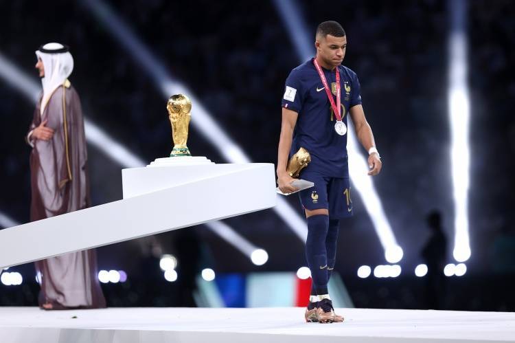 关于姆巴佩在切尔西比赛中高光表现，关键助攻引发热议！的信息