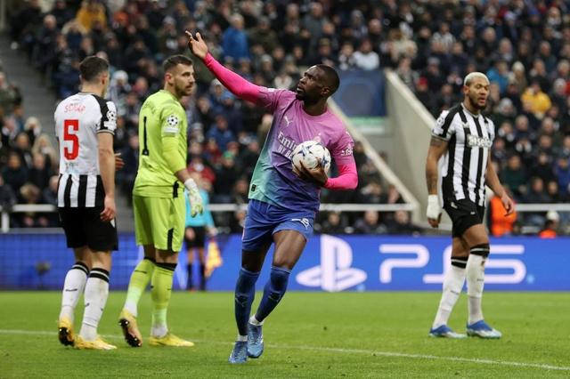 关于Ning迎来五赛季高光表现，曼联球迷沸腾！的信息