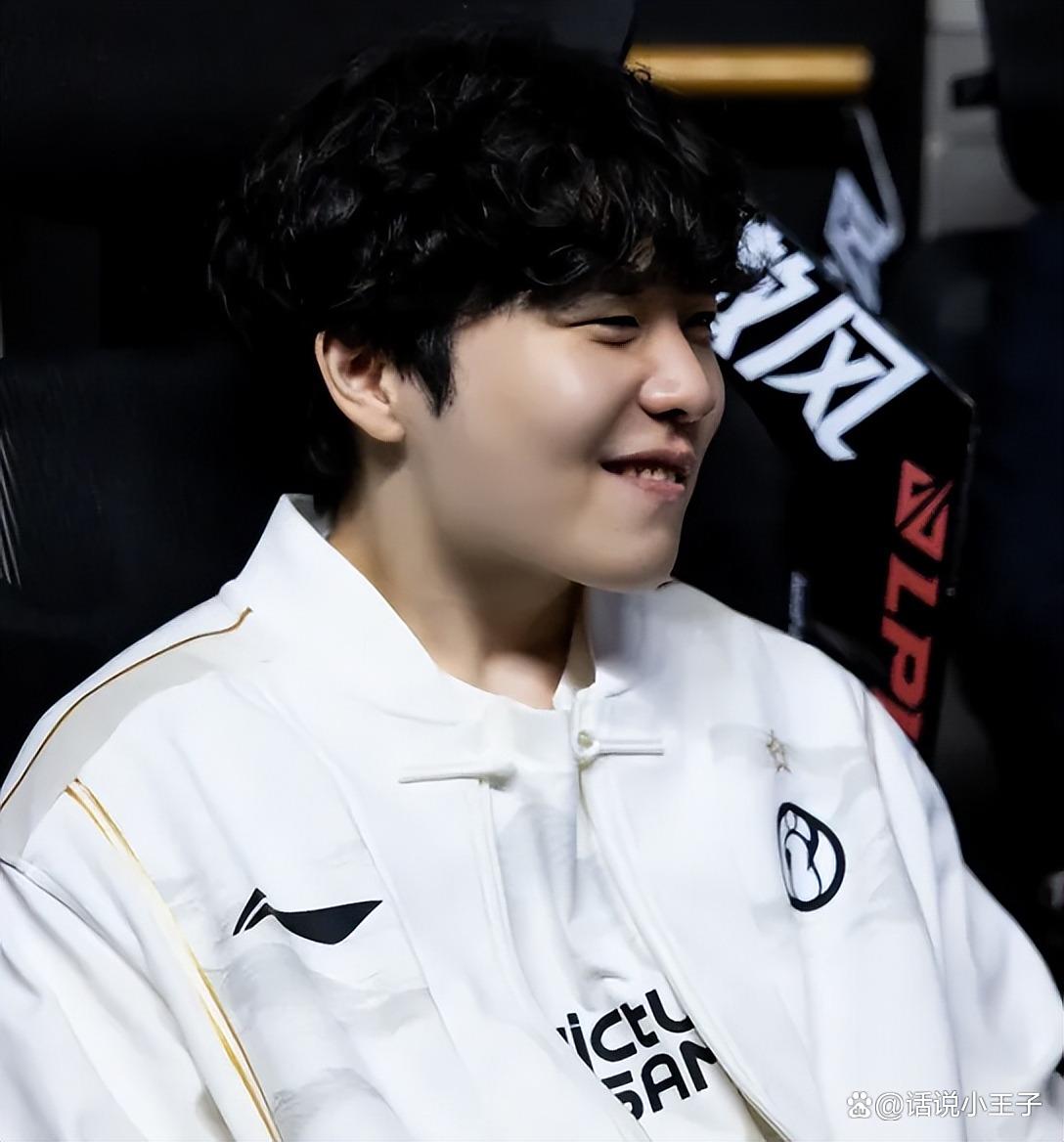 Rookie回归赛场,势不可挡首场状态亮眼,美国队观众沸腾!的简单介绍 Rookie回归赛场,势不可挡首场状态亮眼,美国队观众沸腾!的简单介绍